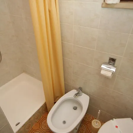 Apartman With A Parking Space Mlini, Dubrovnik - 9018 Mlini