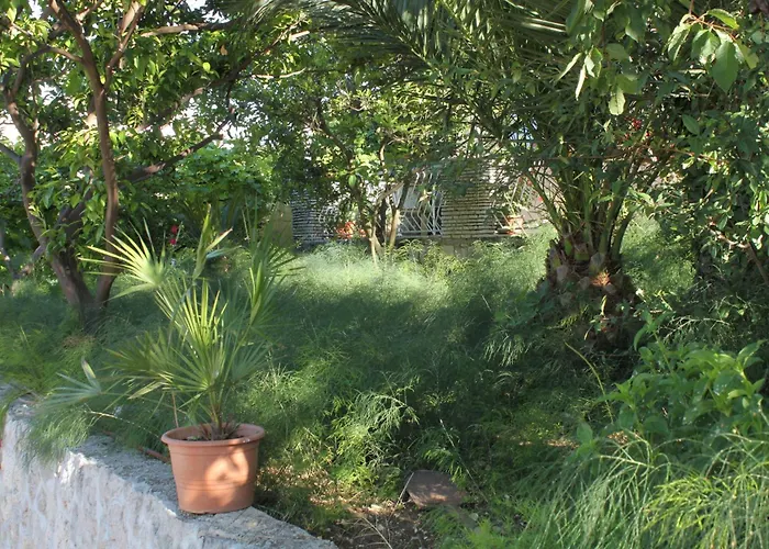 With A Parking Space Mlini, Dubrovnik - 9018 *